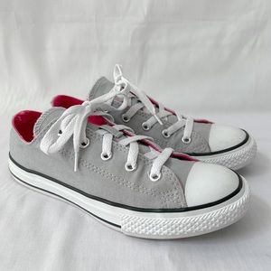 Converse Girls Chuck Taylor All Star Double Tongue Low Top Size 3